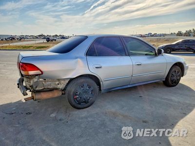 Trzecie zdjęcie samochodu z tyłu: 2002 HONDA ACCORD LX VIN:JHMCG665X2C014809 - miniatura