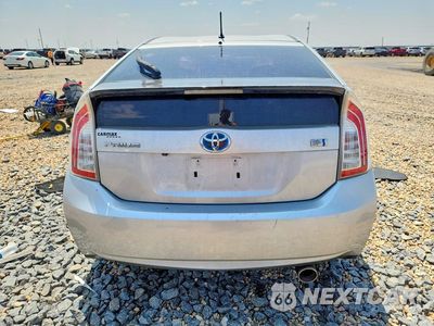 Zdjęcie 6 z 12 samochodu: 2015 TOYOTA PRIUS TWO VIN:JTDKN3DU4F0465284 - miniatura