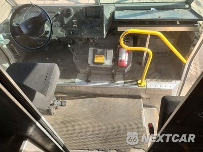 Zdjęcie 8 z 12 samochodu: 2017 FORD F59 VIN:1F65F5KY1H0A10118 - miniatura