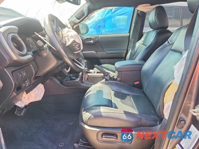 Zdjęcie 7 z 13 samochodu: 2020 TOYOTA TACOMA TRD PRO VIN:5TFCZ5AN7LX231841 - miniatura