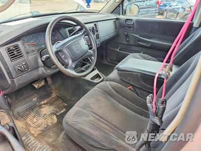 Zdjęcie 8 z 13 samochodu: 2002 DODGE DAKOTA SPORT VIN:1B7GG32X82S697320 - miniatura