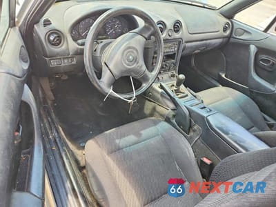 Zdjęcie 8 z 12 samochodu: 1999 MAZDA MX-5 MIATA VIN:JM1NB353XX0100220 - miniatura