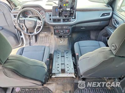 Zdjęcie 8 z 14 samochodu: 2021 CHEVROLET TAHOE C1500 VIN:1GBSCLED2MR296285 - miniatura