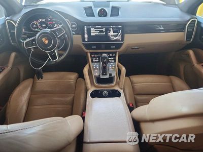 Zdjęcie 8 z 13 samochodu: 2019 PORSCHE CAYENNE VIN:WP1AA2AY3KDA12008 - miniatura
