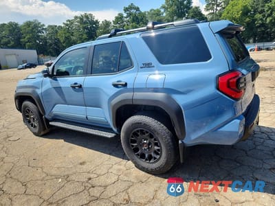 Drugie zdjęcie samochodu z przodu: 2025 TOYOTA 4RUNNER TRD OFF-ROAD PREMIUM VIN:JTEVA5BR2S5035782 - miniatura