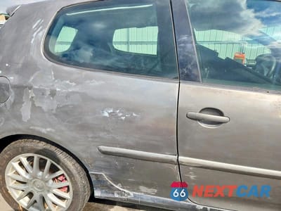 Zdjęcie 10 z 13 samochodu: 2007 VOLKSWAGEN NEW GTI VIN:WVWEV71K97W095990 - miniatura
