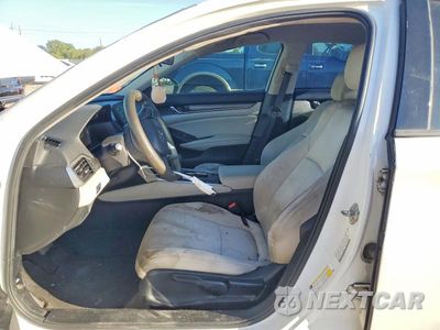 Zdjęcie 7 z 12 samochodu: 2019 HONDA ACCORD LX VIN:1HGCV1F19KA038152 - miniatura