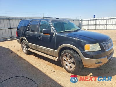 Czwarte zdjęcie samochodu z boku: 2004 FORD EXPEDITION EDDIE BAUER VIN:1FMFU18L44LA54839 - miniatura