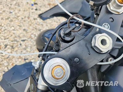 Zdjęcie 8 z 9 samochodu: 2006 YAMAHA YZFR6 L VIN:JYARJ12EX6A003215 - miniatura