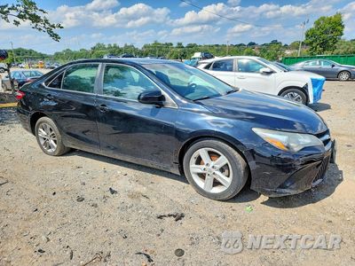 Czwarte zdjęcie samochodu z boku: 2015 TOYOTA CAMRY SE VIN:4T1BF1FKXFU942432 - miniatura