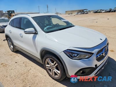 Czwarte zdjęcie samochodu z boku: 2021 MERCEDES-BENZ GLA 250 VIN:W1N4N4GB8MJ194884 - miniatura