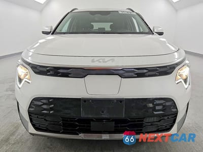 Piąte zdjęcie samochodu w środku: 2024 KIA NIRO WIND VIN:KNDCR3L16R5109183 - miniatura