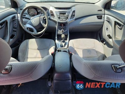 Zdjęcie 8 z 13 samochodu: 2016 HYUNDAI ELANTRA SE VIN:KMHDH4AE5GU618795 - miniatura