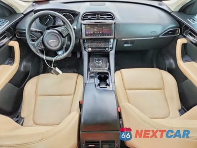Zdjęcie 8 z 13 samochodu: 2020 JAGUAR F-PACE PREMIUM VIN:SADCJ2FX2LA620894 - miniatura