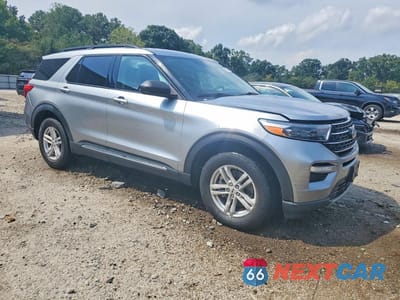 Czwarte zdjęcie samochodu z boku: 2023 FORD EXPLORER XLT VIN:1FMSK8DH9PGB72025 - miniatura
