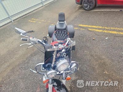 Piąte zdjęcie samochodu w środku: 1999 HONDA VT1100 D2 VIN:1HFSC3236XA400910 - miniatura