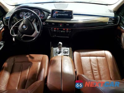 Zdjęcie 8 z 13 samochodu: 2015 BMW X5 XDRIVE35D VIN:5UXKS4C50F0N07828 - miniatura