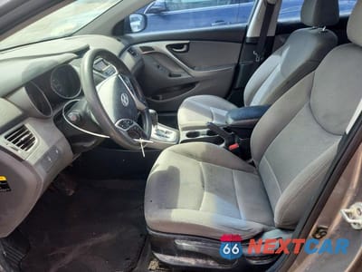 Zdjęcie 7 z 12 samochodu: 2011 HYUNDAI ELANTRA GLS VIN:KMHDH4AE4BU107796 - miniatura