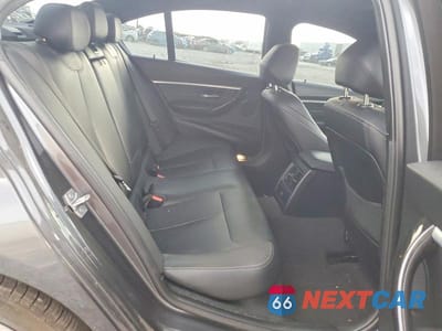 Zdjęcie 10 z 12 samochodu: 2018 BMW 3ER 330E VIN:WBA8E1C52JA178602 - miniatura