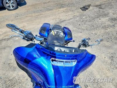 Piąte zdjęcie samochodu w środku: 2019 HARLEY-DAVIDSON FLHX VIN:1HD1KBC12KB620210 - miniatura