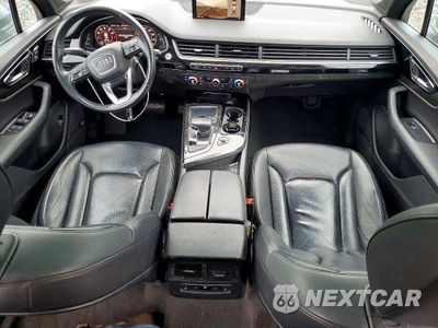 Zdjęcie 8 z 13 samochodu: 2019 AUDI Q7 VIN:WA1LAAF71KD000857 - miniatura