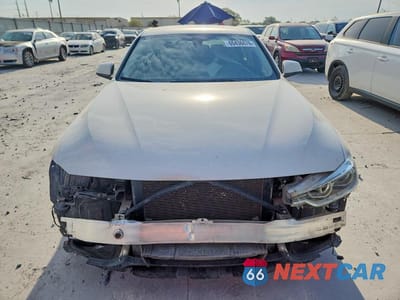 Piąte zdjęcie samochodu w środku: 2018 BMW 320 I VIN:WBA8E1G5XJNU89956 - miniatura