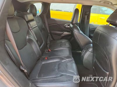 Zdjęcie 10 z 12 samochodu: 2019 JEEP CHEROKEE LIMITED VIN:1C4PJLDB1KD347762 - miniatura
