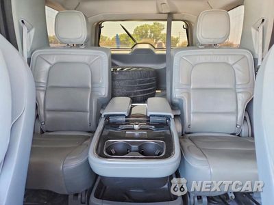Zdjęcie 10 z 13 samochodu: 2019 LINCOLN NAVIGATOR RESERVE VIN:5LMJJ2LT7KEL05612 - miniatura