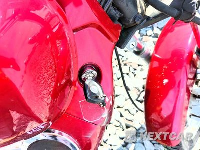 Zdjęcie 8 z 9 samochodu: 2011 CF MOTO 250CC VIN:LCETDNP58B6000005 - miniatura