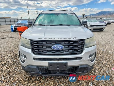 Piąte zdjęcie samochodu w środku: 2017 FORD EXPLORER SPORT VIN:1FM5K8GT3HGA34012 - miniatura