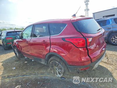 Drugie zdjęcie samochodu z przodu: 2019 FORD ESCAPE SE VIN:1FMCU9GDXKUA84415 - miniatura
