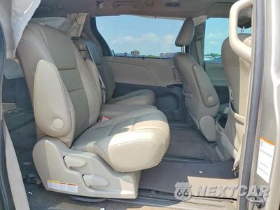 Zdjęcie 11 z 13 samochodu: 2015 TOYOTA SIENNA XLE 8-PASSENGER VIN:5TDYK3DC8FS687429 - miniatura