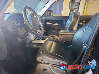 Zdjęcie 7 z 13 samochodu: 2010 JEEP LIBERTY LIMITED VIN:1J4PN5GK0AW117400 - miniatura