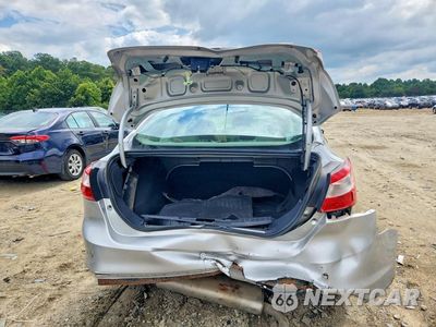 Zdjęcie 6 z 12 samochodu: 2013 FORD FOCUS SE VIN:1FADP3F21DL282909 - miniatura
