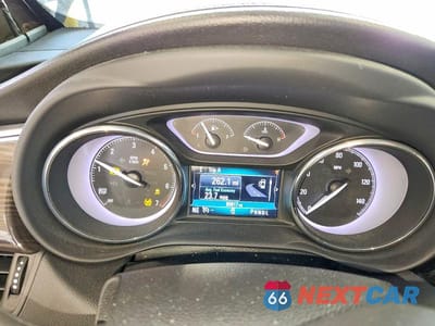 Zdjęcie 9 z 13 samochodu: 2020 BUICK ENVISION PREFERRED VIN:LRBFX1SA4LD113687 - miniatura