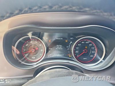 Zdjęcie 9 z 12 samochodu: 2023 DODGE CHARGER SCAT PACK VIN:2C3CDXGJ9PH631753 - miniatura