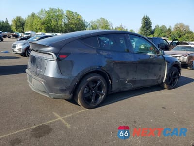 Trzecie zdjęcie samochodu z tyłu: 2026 TESLA MODEL Y VIN:7SAYGDEE2TF408163 - miniatura