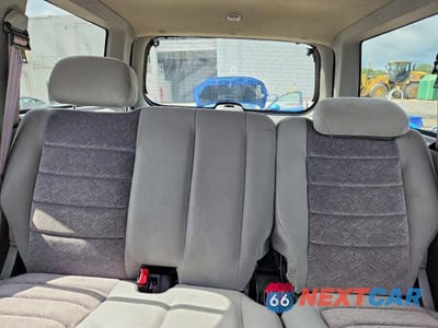 Zdjęcie 10 z 13 samochodu: 2000 FORD EXPLORER XLT VIN:1FMZU83P4YZC12132 - miniatura