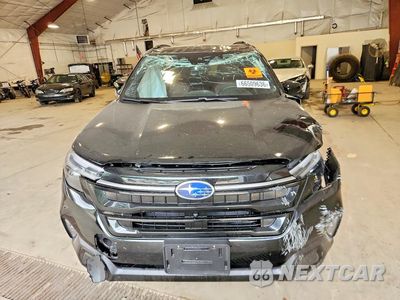 Piąte zdjęcie samochodu w środku: 2025 SUBARU FORESTER TOURING VIN:JF2SLSTD5SH449030 - miniatura