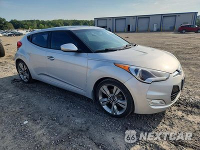 Czwarte zdjęcie samochodu z boku: 2017 HYUNDAI VELOSTER VALUE EDITION VIN:KMHTC6AD8HU316691 - miniatura