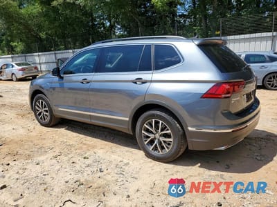 Drugie zdjęcie samochodu z przodu: 2020 VOLKSWAGEN TIGUAN SE VIN:3VV3B7AX7LM017795 - miniatura
