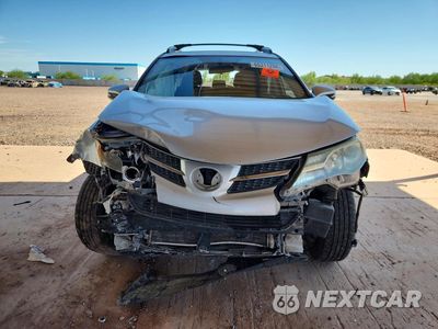 Piąte zdjęcie samochodu w środku: 2014 TOYOTA RAV4 XLE VIN:2T3RFREV0EW139997 - miniatura