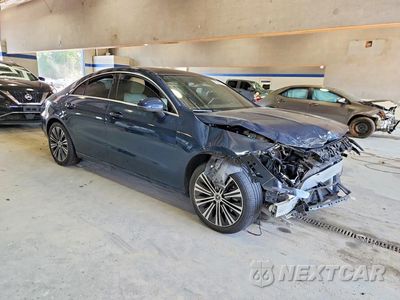 Czwarte zdjęcie samochodu z boku: 2021 MERCEDES-BENZ CLA 250 VIN:W1K5J4GB7MN186409 - miniatura