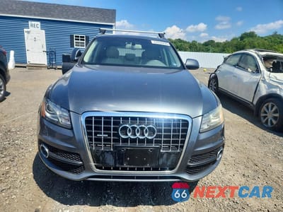 Piąte zdjęcie samochodu w środku: 2012 AUDI Q5 PREMIUM PLUS VIN:WA1DKAFP8CA091775 - miniatura