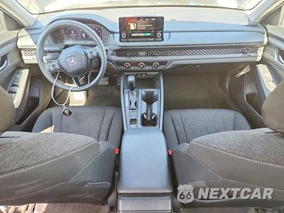 Zdjęcie 8 z 12 samochodu: 2025 HONDA ACCORD LX VIN:1HGCY1F29SA020640 - miniatura