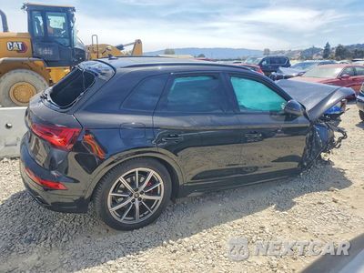 Trzecie zdjęcie samochodu z tyłu: 2024 AUDI Q5 E PRESTIGE 55 VIN:WA1F2AFY1R2113460 - miniatura