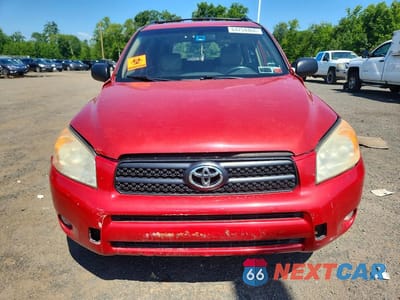 Piąte zdjęcie samochodu w środku: 2011 TOYOTA RAV4 BASE VIN:JTMBF4DV8B5043401 - miniatura