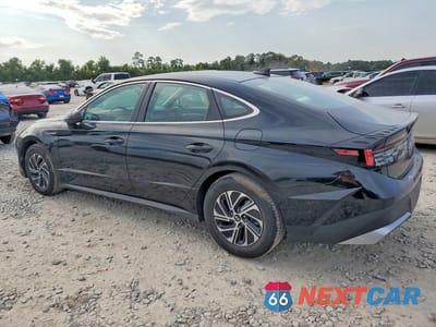 Drugie zdjęcie samochodu z przodu: 2026 HYUNDAI SONATA HYBRID BLUE VIN:KMHL24JJ8TA172714 - miniatura