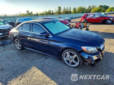 Czwarte zdjęcie samochodu z boku: 2018 MERCEDES-BENZ C 300 4MATIC VIN:55SWF4KB6JU268003 - miniatura