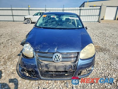 Piąte zdjęcie samochodu w środku: 2005 VOLKSWAGEN NEW JETTA 2.5 VIN:3VWRF71K45M620673 - miniatura